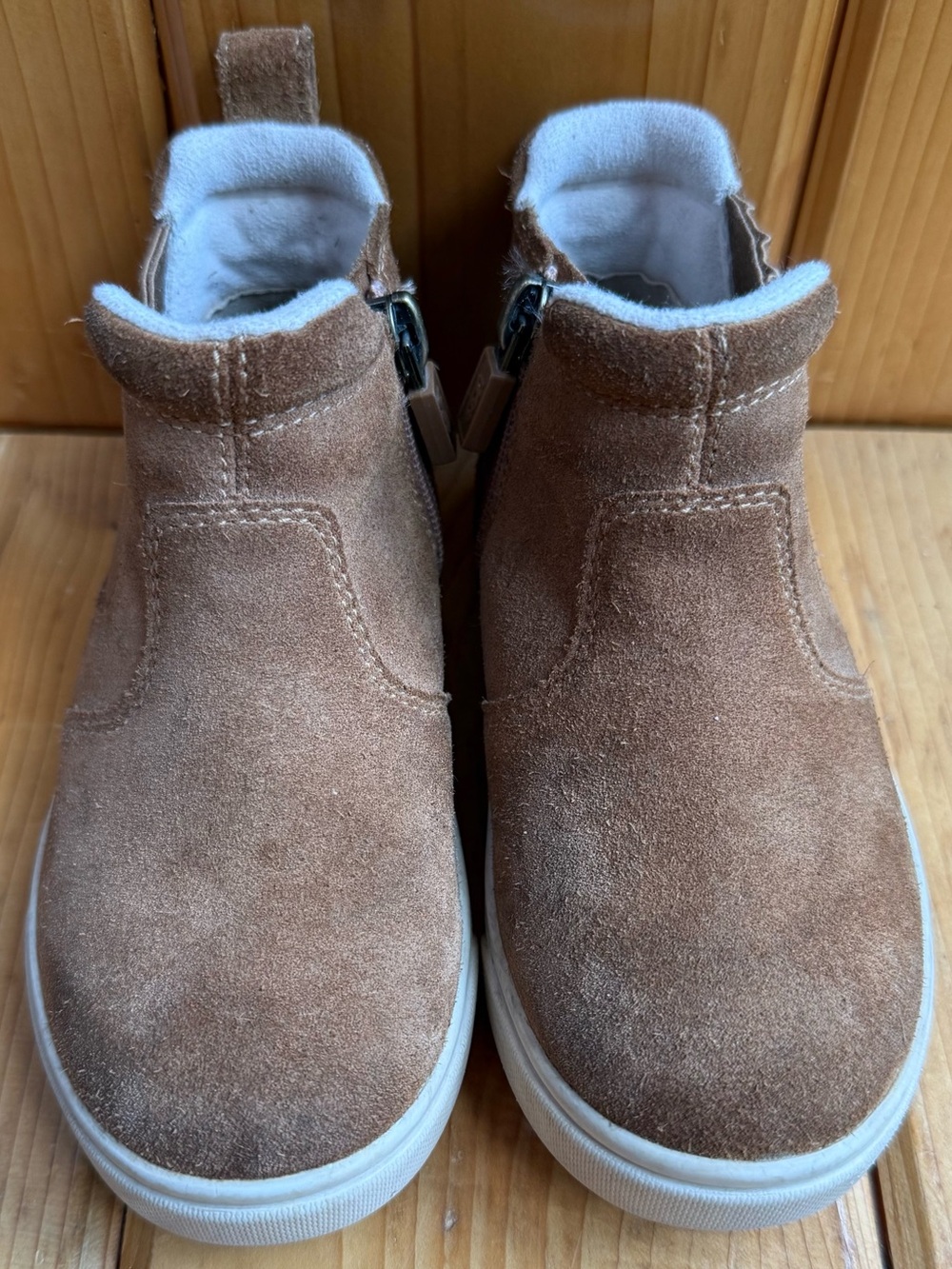 UGG Toddler Size 10 Suede Zip-Up Ankle Boots in Brown
